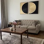 Hof Podis Veinimois 4* Pootsi