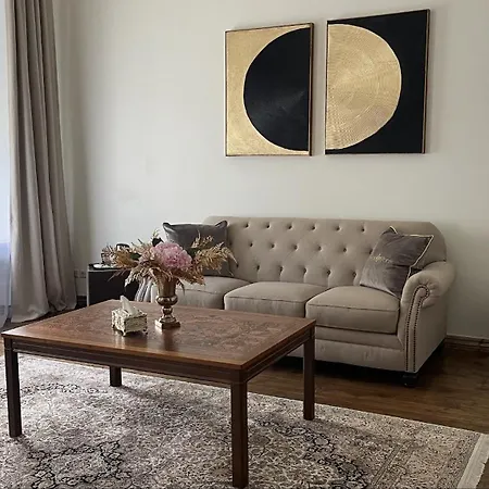 Hof Podis Veinimois 4* Pootsi