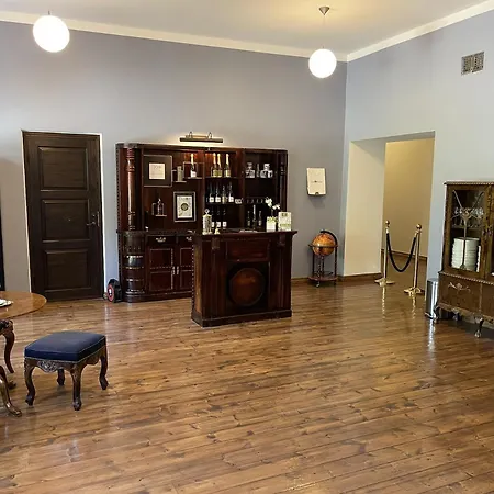 Hof Podis Veinimois Apart Otel Pootsi