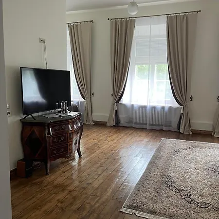 Hof Podis Veinimois Aparthotel 4*