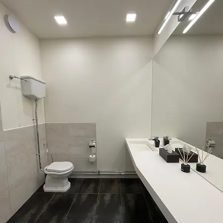 Aparthotel Hof Podis Veinimois 4*