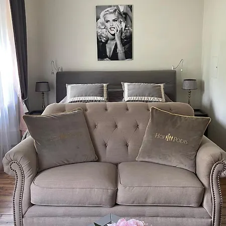 Hof Podis Veinimois 4*