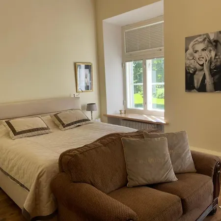 Aparthotel Hof Podis Veinimois Pootsi