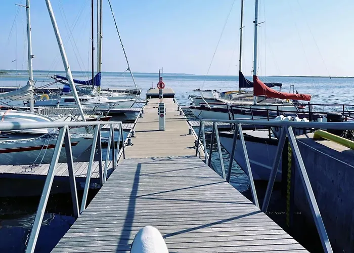 Hof Podis Veinimois Aparthotel Pootsi