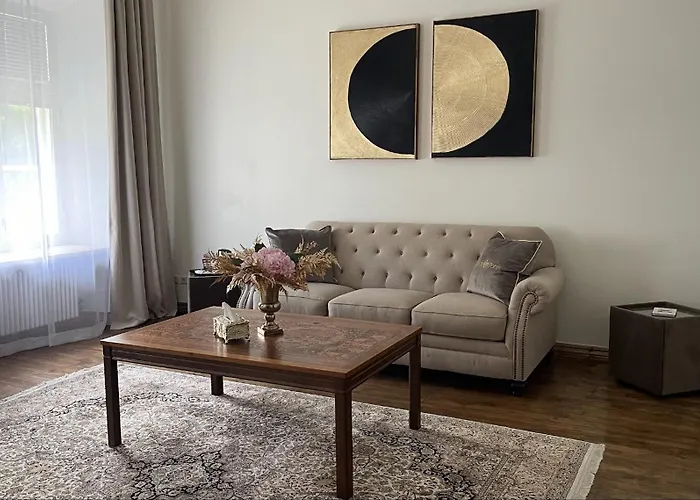 Hof Podis Veinimois 4* Pootsi