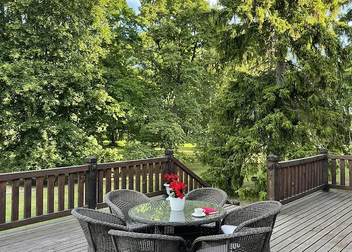 Hof Podis Veinimois 4* Pootsi