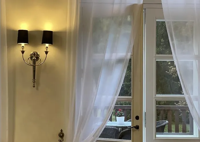 Ξενοδοχείο με διαμερίσματα Hof Podis Veinimois Pootsi