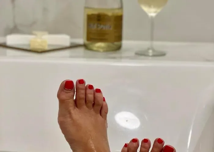 Hof Podis Veinimois Pootsi