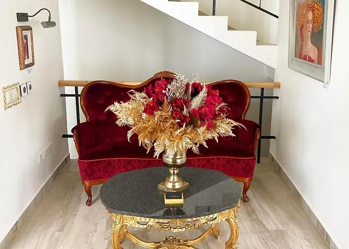 Ξενοδοχείο με διαμερίσματα Hof Podis Veinimois 4*